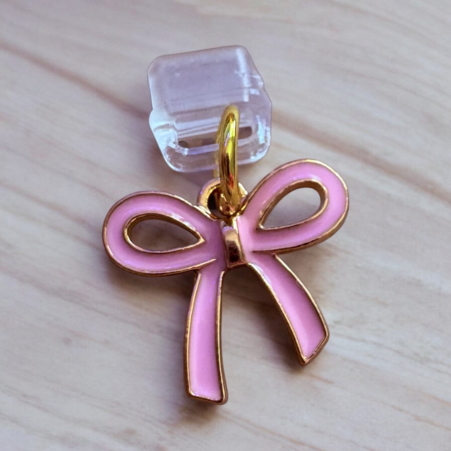 Little Lady Bow Charm | Kindle, iPad, iPhone (C-Port)