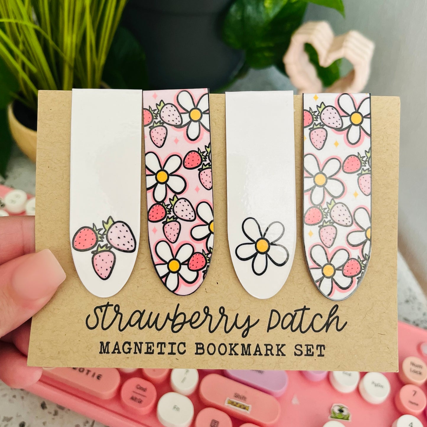 Strawberry Patch Magnetic Bookmark Set